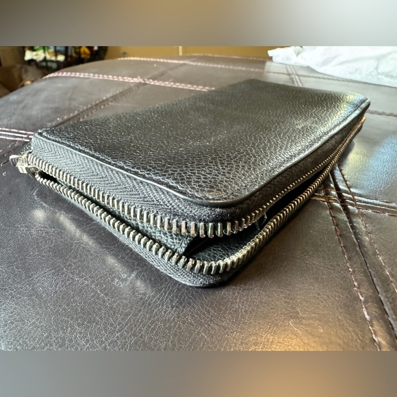 SOLD 🥲 Saint Laurent Grain de Poudre Rive Gauche Zip Around Wallet - Picture 6 of 7